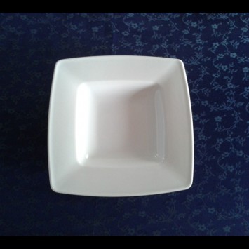 PIATTO FONDO VICTORIA QUADRO CM.21,5 LUBIANA ***