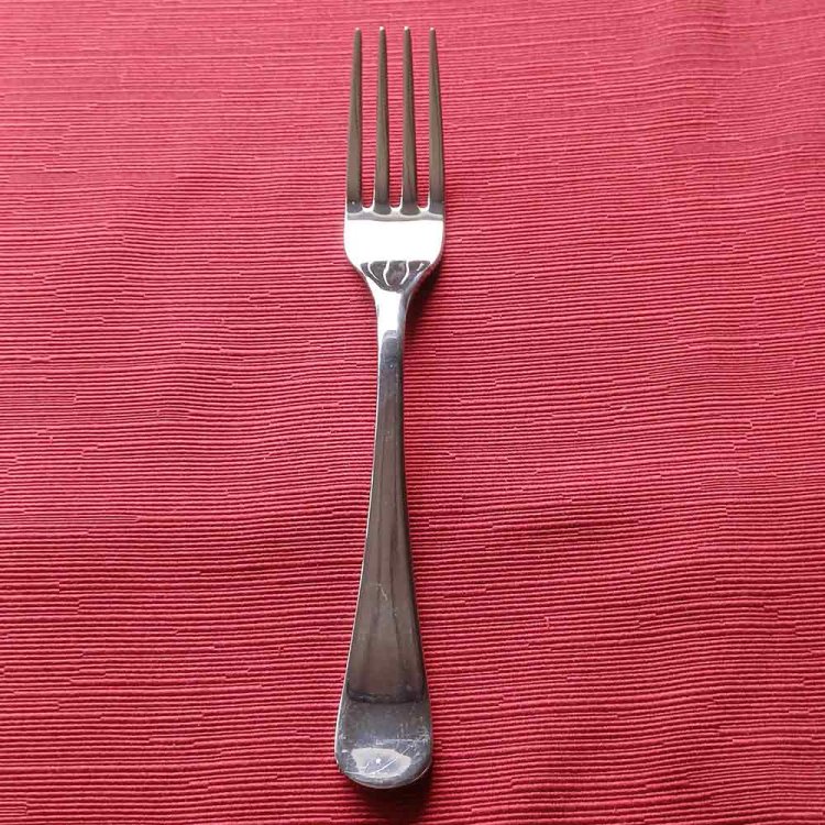 FORCHETTA TAVOLA ROMA PESANTE MM.3,8 18/10 Forchetta tavola roma pesante mm.3,8 18/10