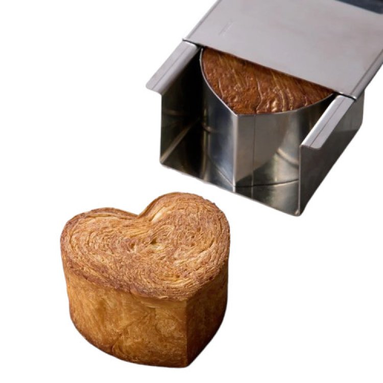 Stampo inox croissant geometrico cuore cm.8x7 h.5