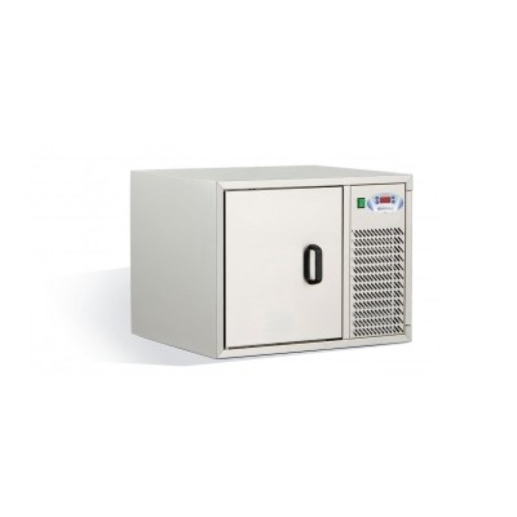 ABBATTITORE RAPIDO 3 TEGLIE 2/3 CM.68X54 H.52 Abbattitore rapido 3 teglie 2/3 cm.68x54 h.52